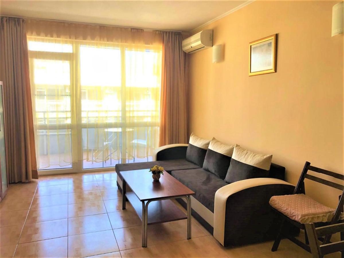 Apartment In Central Plaza Sunny Beach Exterior photo